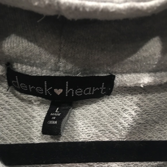 Gray pullover - Picture 3 of 4